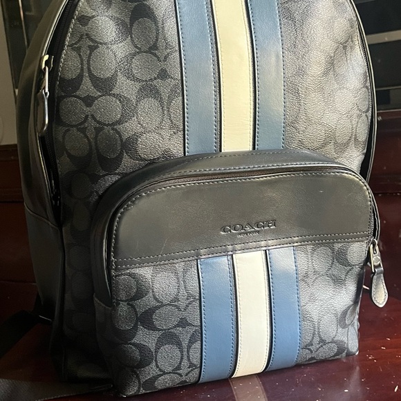 Coach Houston Backpack In Signature
Canvas With Varsity Stripe - Picture 4 of 7